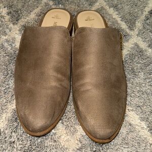 Melrose Ave. Mules